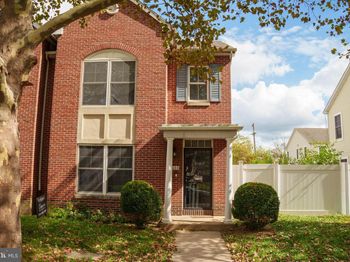 1603 S Corlies Street