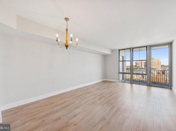 11800 Sunset Hills Road