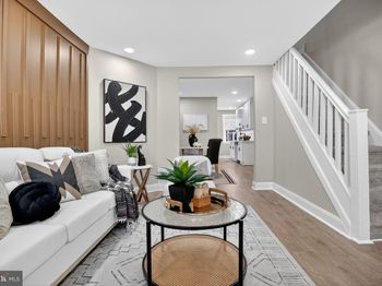 258 W Sheldon Street