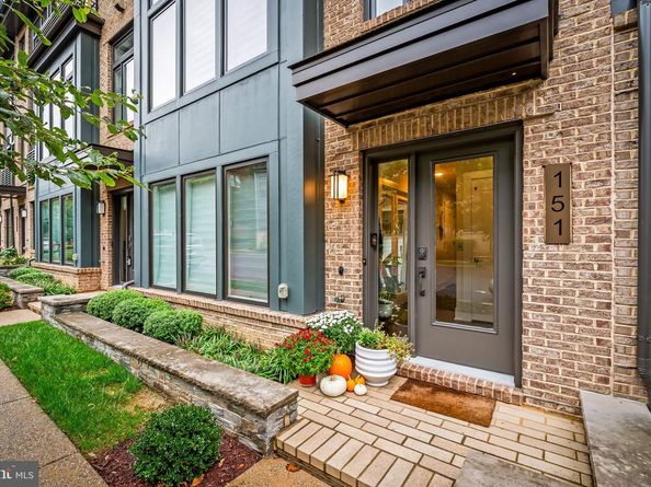 151 Winsome Circle, Bethesda MD 20814