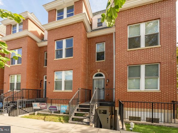 1624 26TH Place SE 2, Washington DC 20020