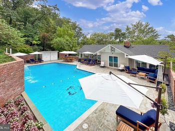 1753 Army Navy Drive
