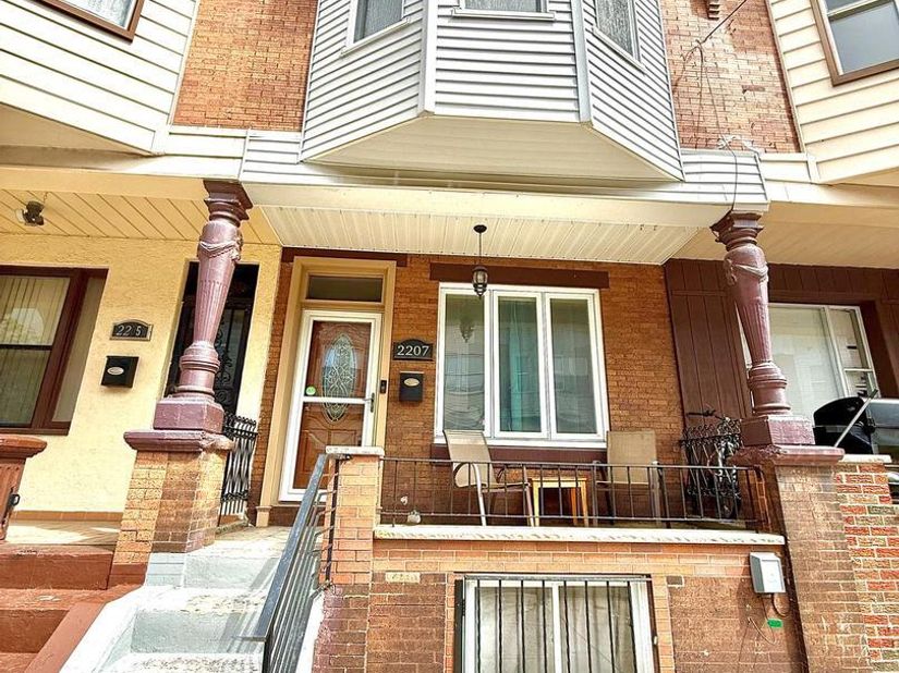 2207 S Hemberger Street, Philadelphia PA 19145
