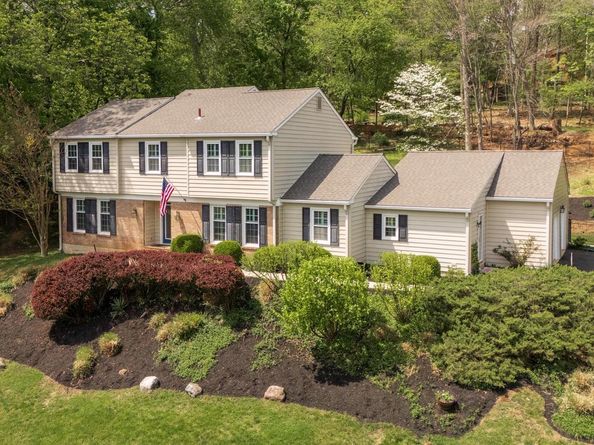 691 Twin Bridge Drive, Wayne PA 19087
