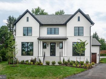 1104 Sharon Court