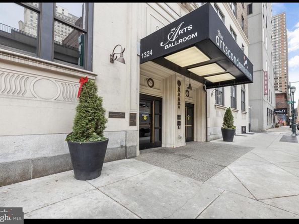 1324 Locust Street 308, Philadelphia PA 19107