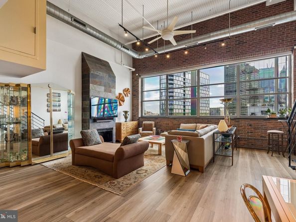 2200 Arch 1214, Philadelphia PA 19103
