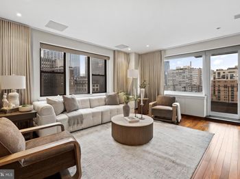 220 W Rittenhouse Square
