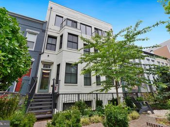 270 15TH Street SE