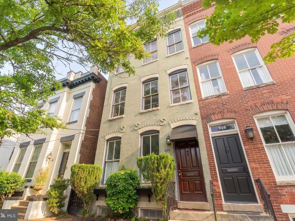 224 N Columbus Street N, Alexandria VA 22314