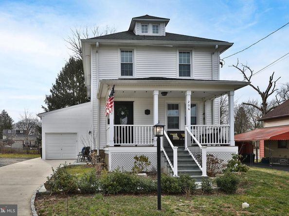206 Wood Street, Hatboro PA 19040