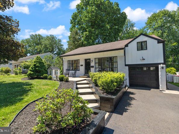 598 Constitutional Drive, Warminster PA 18974