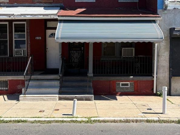 2503 W Oakdale Street W, Philadelphia PA 19132