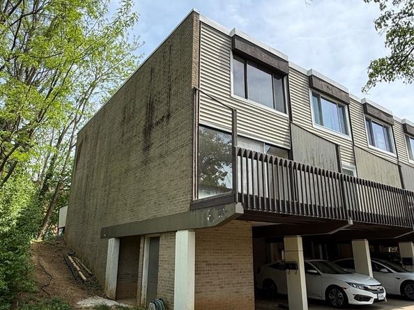1231 N Quinn Street, Arlington VA 22209