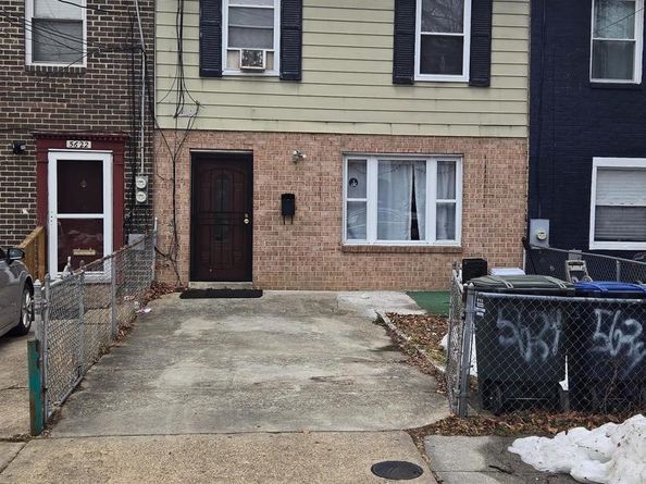 5624 Clay Place NE, Washington DC 20019