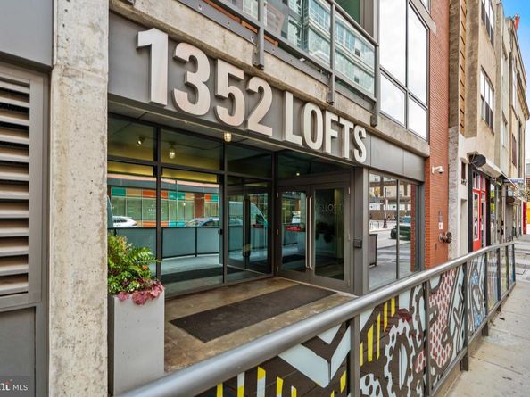 1352 South Street 214, Philadelphia PA 19147