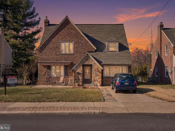 478 Aurania Street, Philadelphia PA 19128