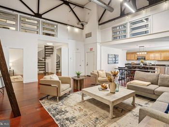 810 N Hancock Street