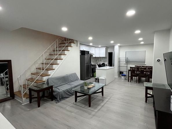 5822 Oakland Street, Philadelphia PA 19149