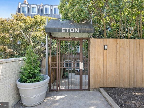 1236 Eton Court NW T19, Washington DC 20007
