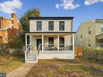 17 Longfellow Street NW