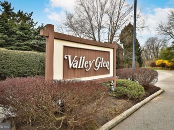 1604 Valley Glen Road