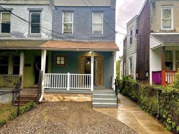 205 Damons Lane
