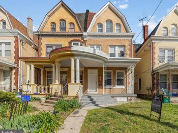216 W Penn Street