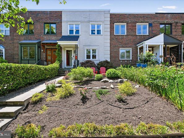 533 E Luray Avenue, Alexandria VA 22301