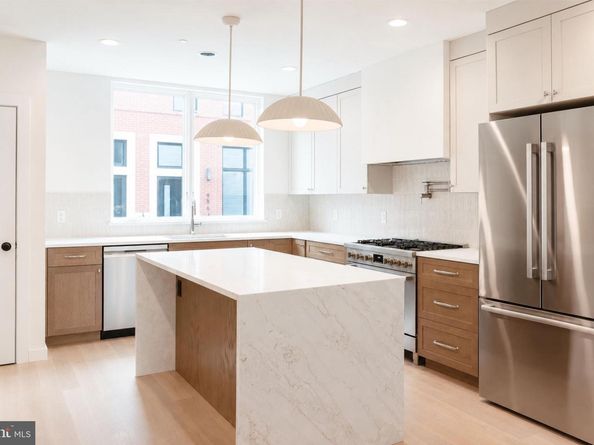 954 N 6TH Street, Philadelphia PA 19123