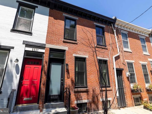 2225 Pemberton Street, Philadelphia PA 19146