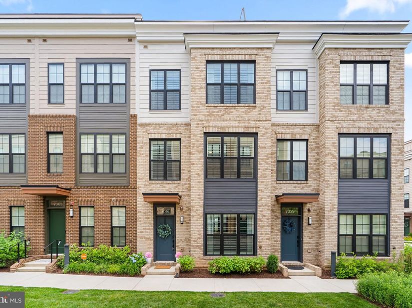 7361 Blade Drive, Falls Church VA 22042