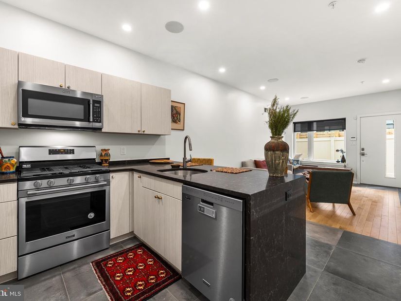 2308 E Dakota Street, Philadelphia PA 19125