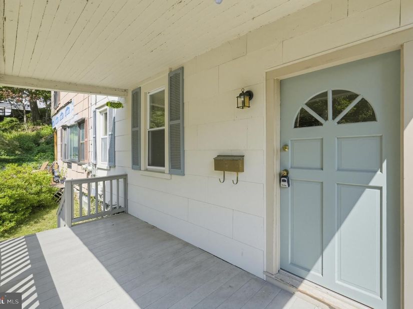 881 Rock Lane, Elkins Park PA 19027