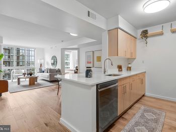 1000 New Jersey Avenue SE