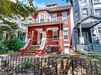 1357 Oak Street NW