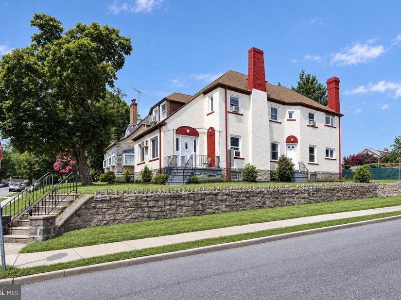 7201 Wayne Avenue, Upper Darby PA 19082