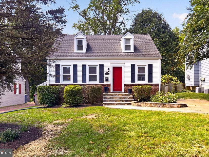 2840 W George Mason Road, Falls Church VA 22042