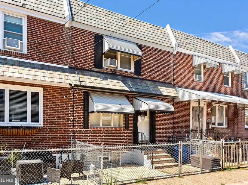 1810 S Dover Street, Philadelphia PA 19145