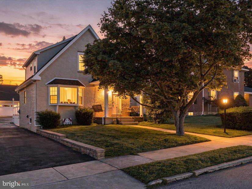 141 E 14TH Avenue, Conshohocken PA 19428