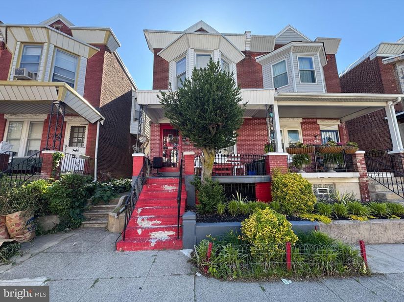 1332 N Frazier Street, Philadelphia PA 19131