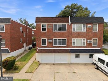 263 Ridgeway Ter