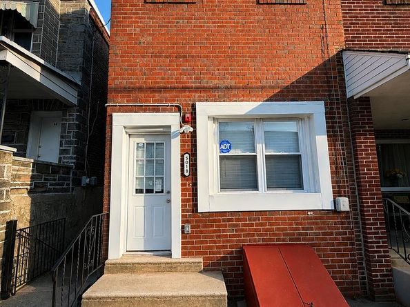 5018 W Thompson Street, Philadelphia PA 19131