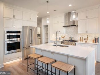Lot 9  629 Regency Boulevard