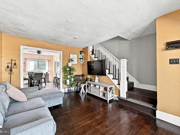 344 N 10TH Street, Darby PA 19023