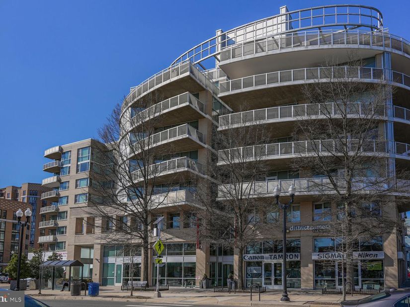 3409 Wilson Boulevard 211, Arlington VA 22201