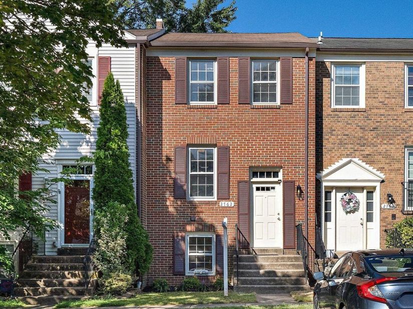 2762 Stone Hollow Drive, Vienna VA 22180