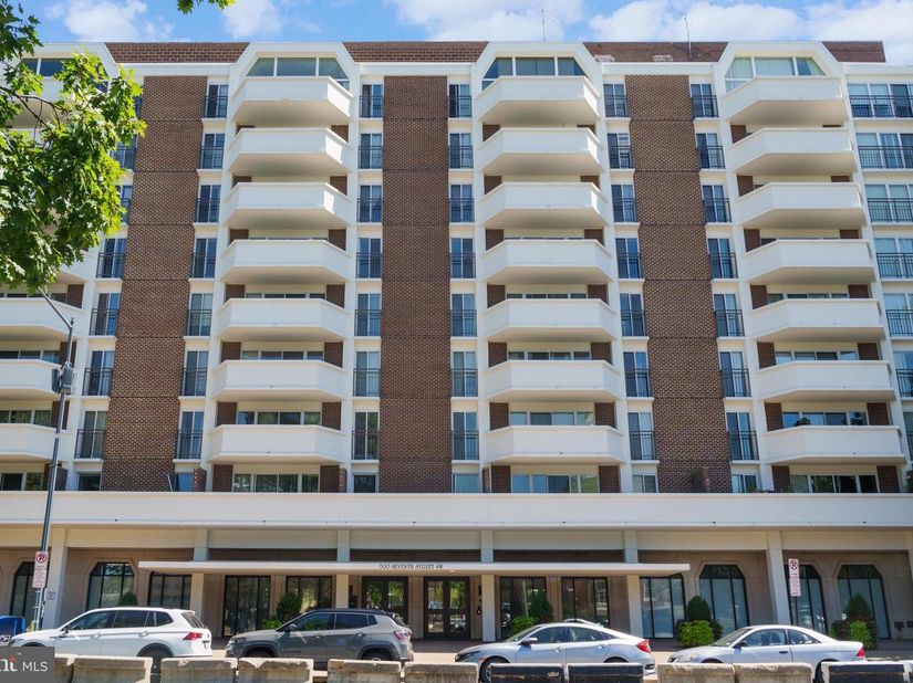 700 7TH Street SW 119, Washington DC 20024