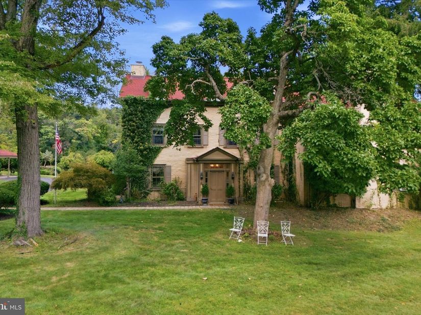 1871 Old Welsh Road, Abington PA 19001