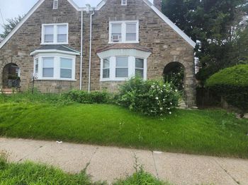 1415 E Washington Lane
